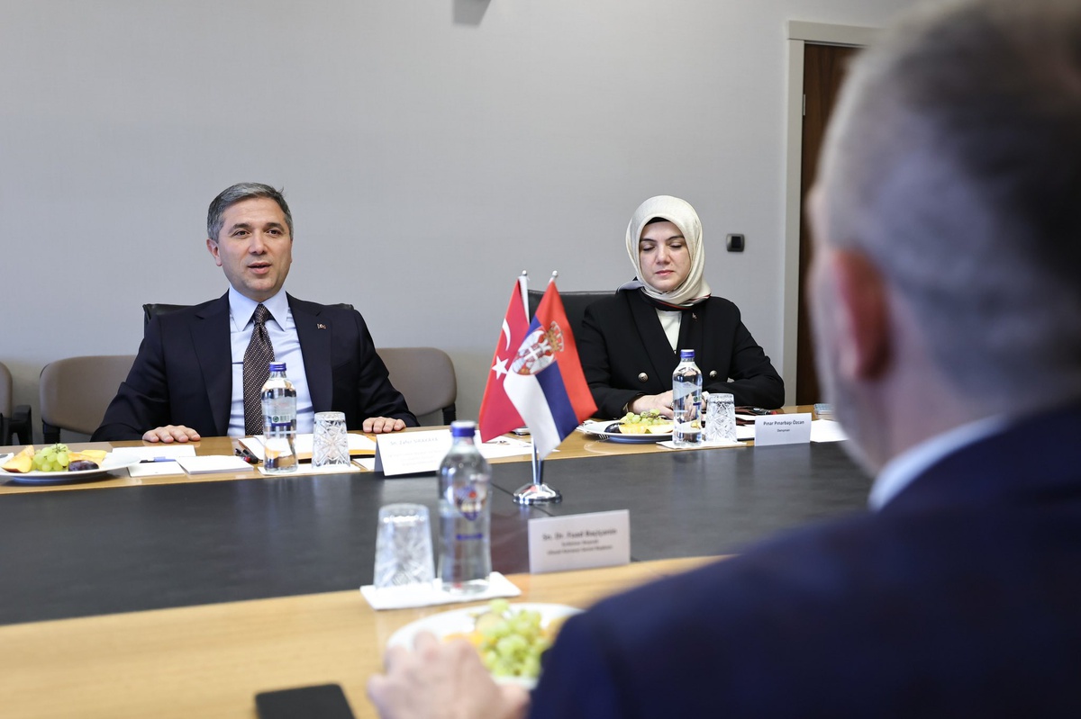 Zafer Sırakaya, Sırbistan Boşnak Ulusal Konseyi Başkanı Fuad Baçiçanin ile görüştü