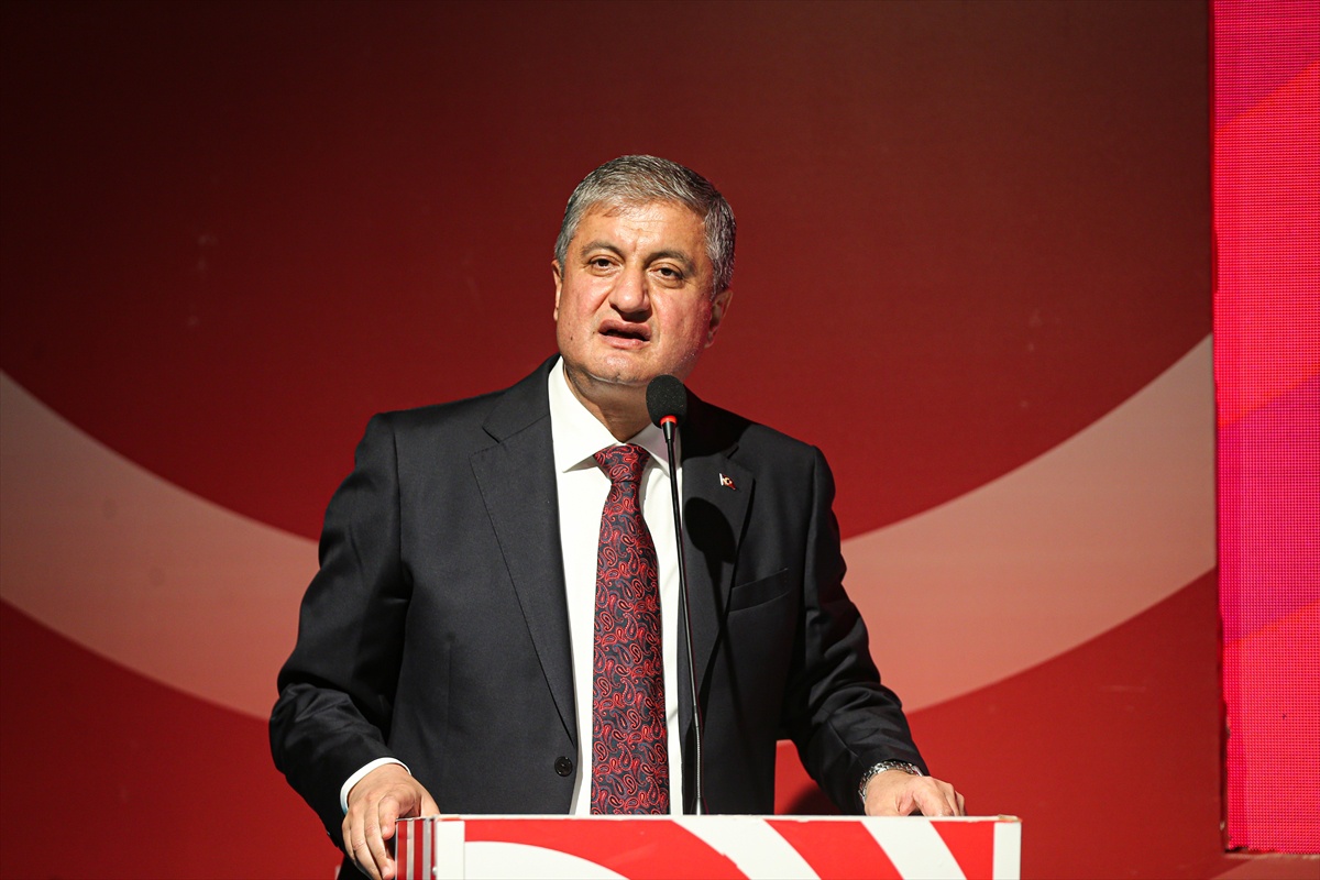 10. Uluslararası Adana Lezzet Festivali gala yemeğinde 140 yemek sunuldu