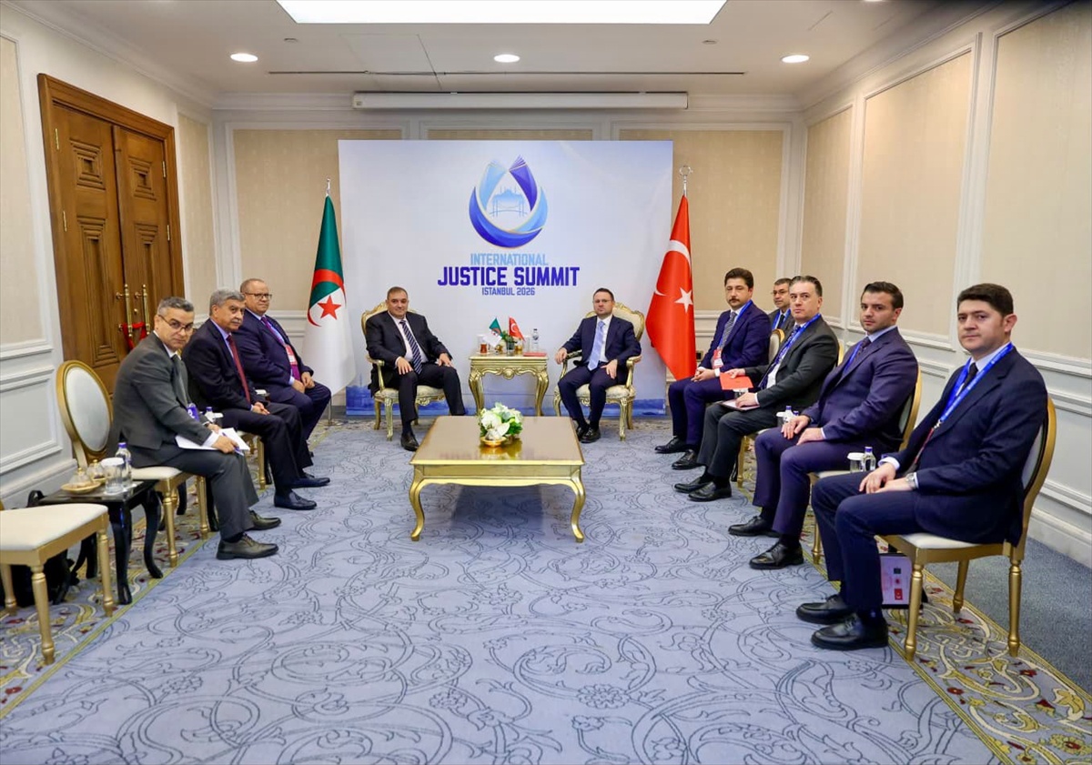 Adalet Zirvesi'nde Adalet Bakanı Gürlek, Arnavut ve Cezayirli bakanlarla görüştü