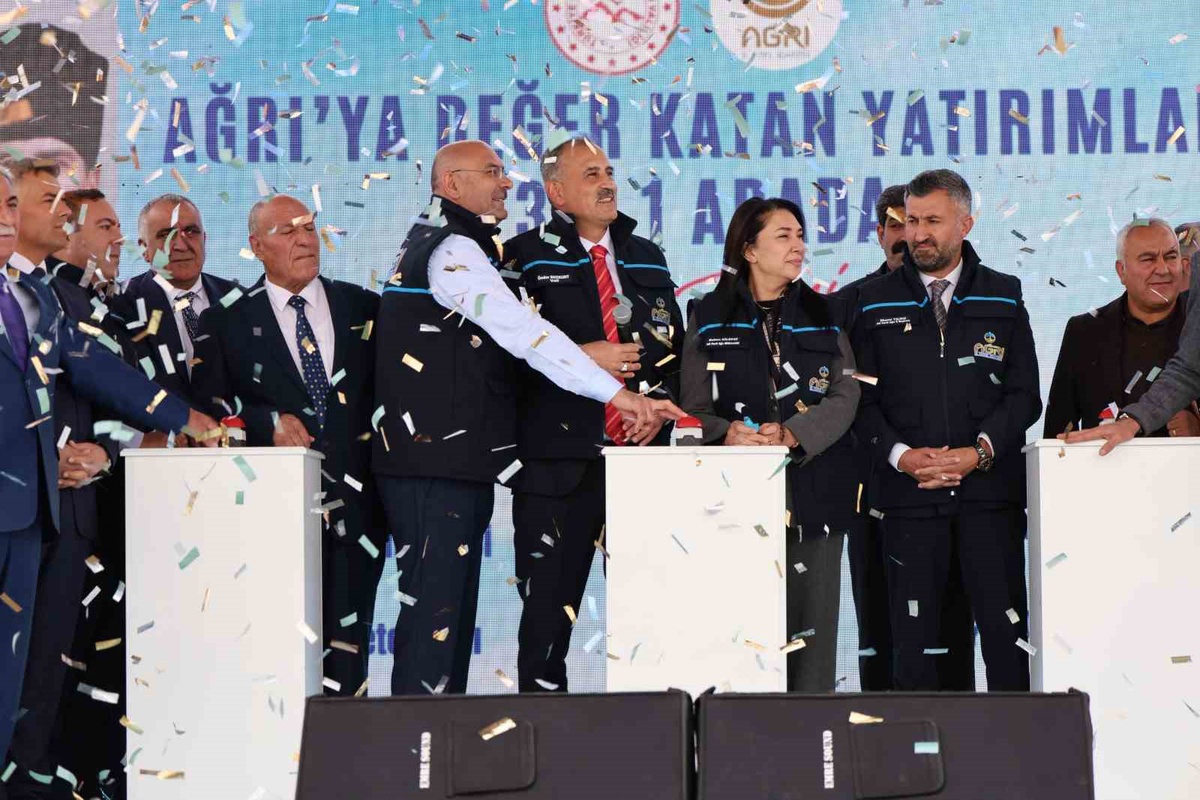 Ağrı'da yaklaşık 1 milyar liralık üç yatırım törenle hizmete alındı