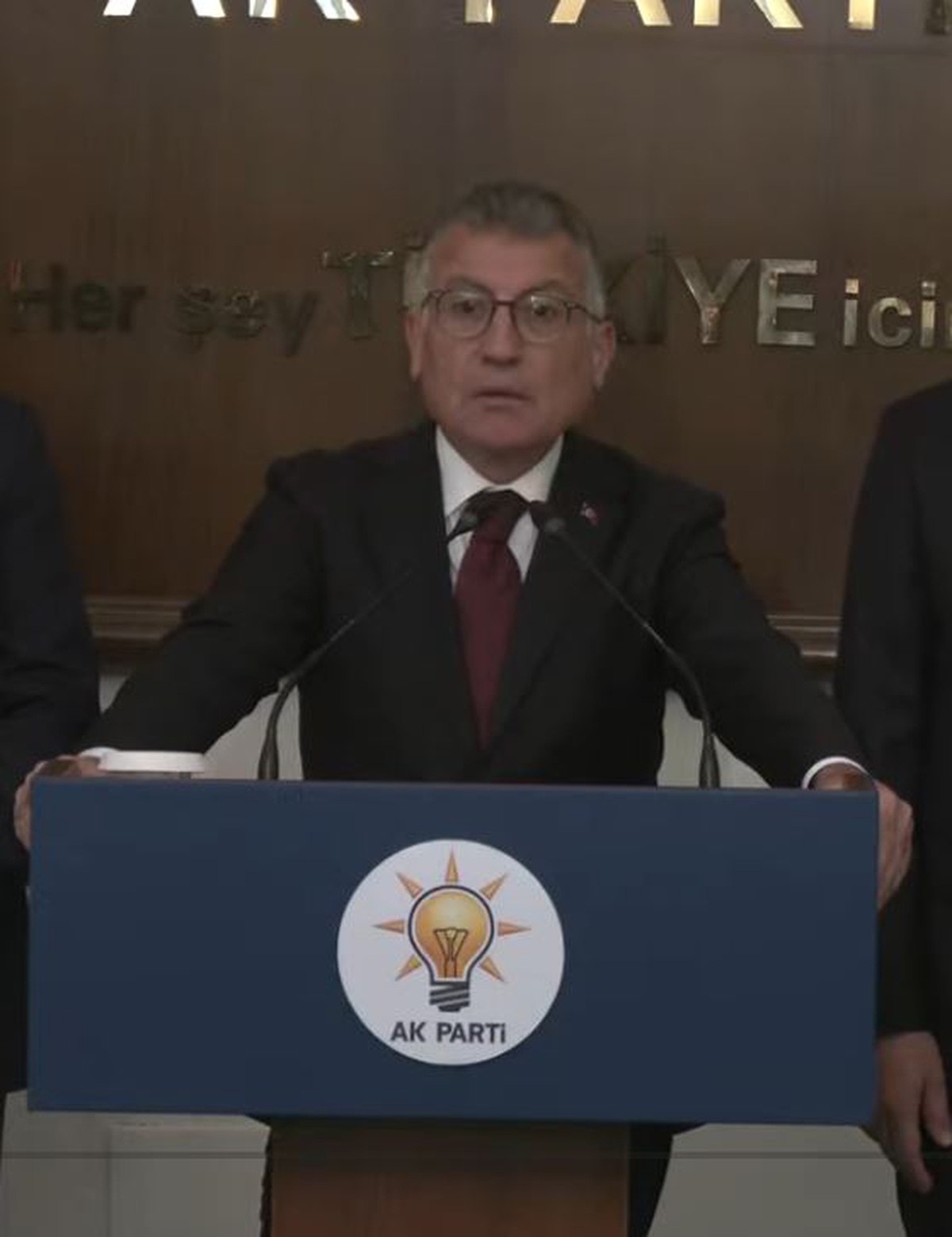 AK Parti, yatırımcılara 1 milyon TL ara ödeme içeren teklifi TBMM'ye sundu