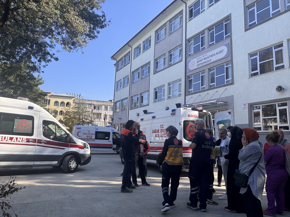 Bursa Kestel'de koku ihbarıyla tahliye edilen ortaokulda olumsuz bulguya rastlanmadı