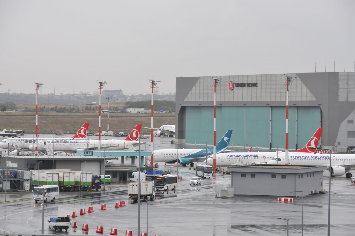 Caspian Airlines uçağı, 3 milyon avro borç ödenince 11 gün sonra İstanbul'dan kalktı.