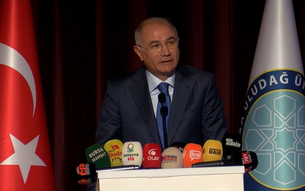 Efkan Ala, Uludağ'da 'Terörsüz Türkiye' dersinde sivil anayasa çağrısı yaptı