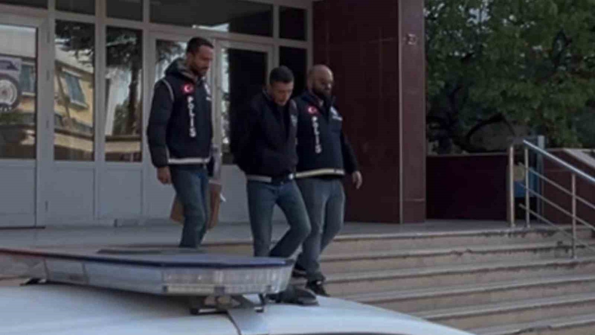 Eski eşinin yaşadığı evi ateşe verdi: Korku dolu anlar yaşatan şahıs tutuklandı
