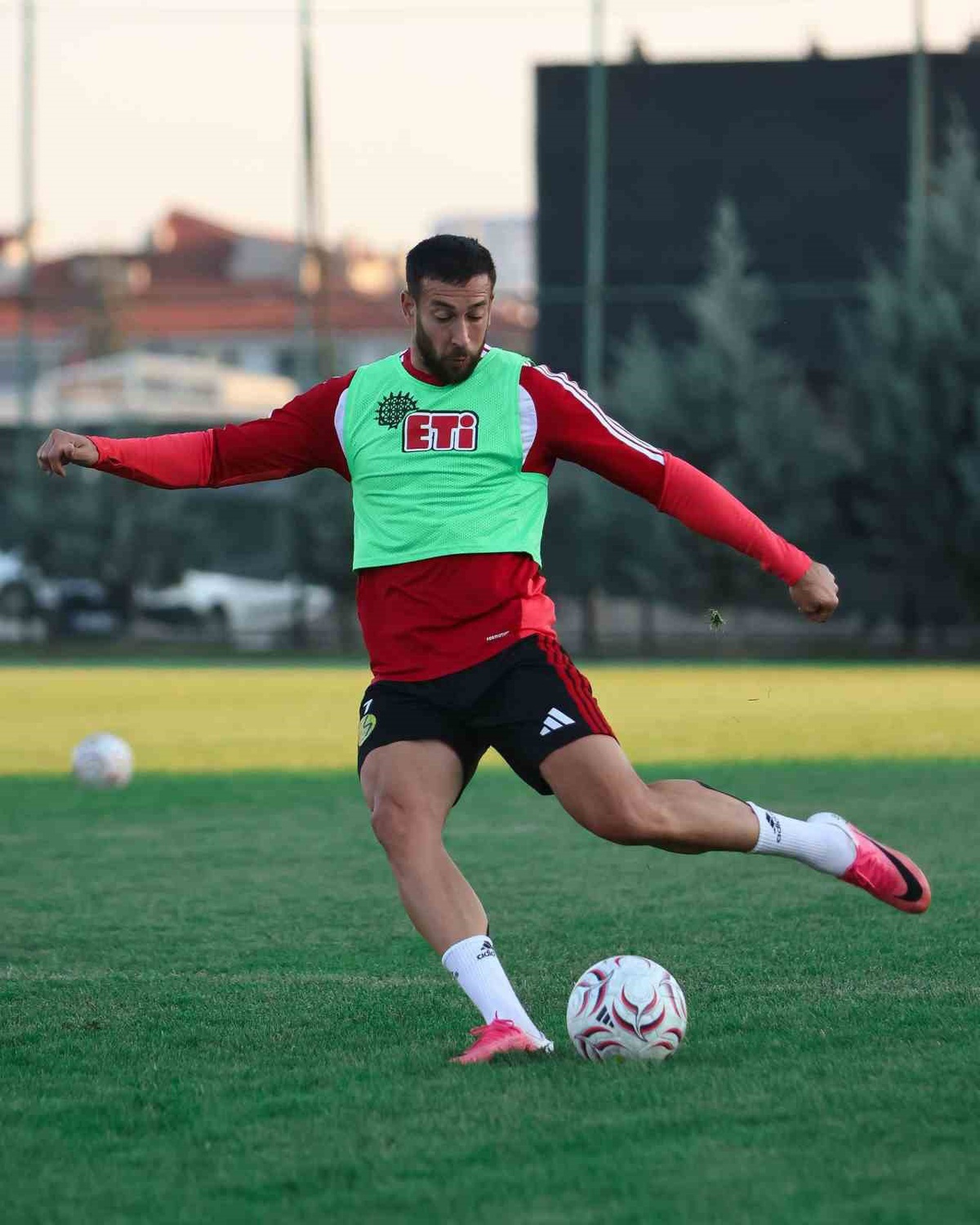Eskişehirspor, 11 Ekim 2026'da Etimesgut SK maçı hazırlıklarına başladı