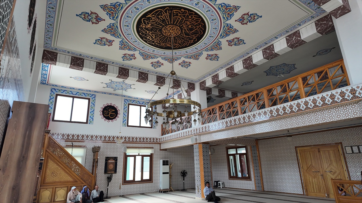 Hatay Kırıkhan'da Marangozlar Camisi 137'nci cami olarak ibadete açıldı