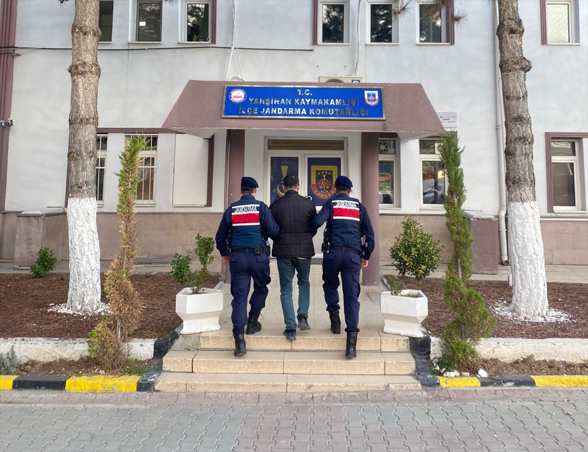 Kırıkkale'de 3 yıl 1 ay 15 gün hapis cezası bulunan firari hükümlü yakalandı