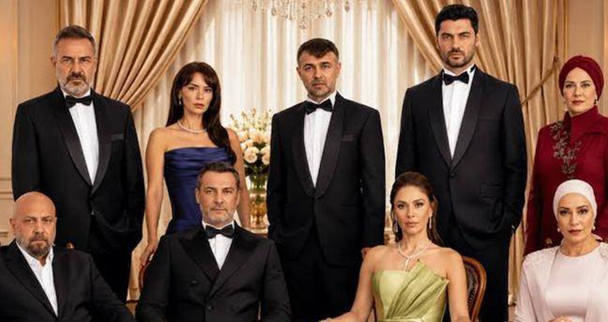 Kızılcık Şerbeti bitti mi, final mi yapacak? Kızılcık Şerbeti senaristleri diziden neden ayrıldı?