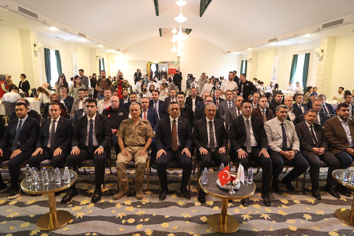 Mardin'de 'COP31 Gençlik İklim İdeathonu' programı düzenlendi