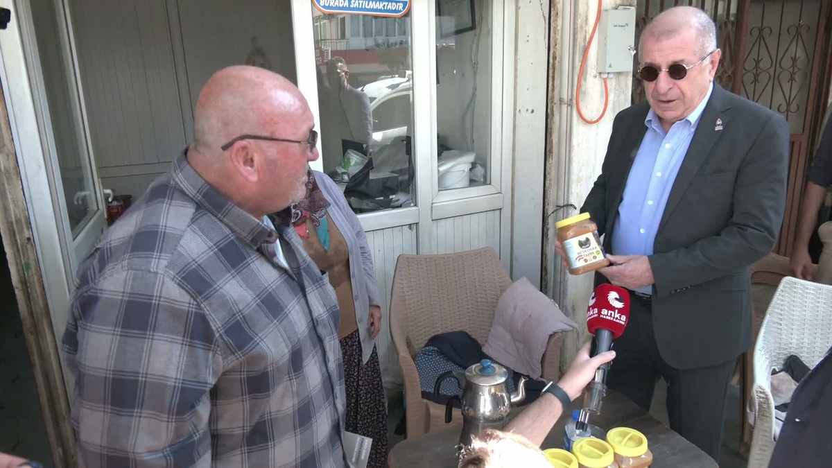 Özdağ Manavgat'ta esnafı dinledi, eczacı fiyatlar yüzünden ilaç almayanları anlattı