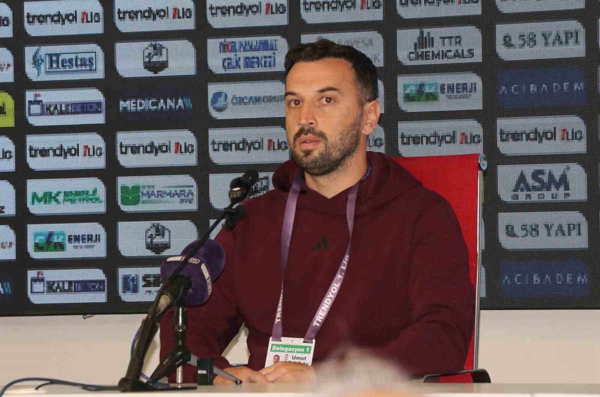Pendikspor, Sivasspor'a 4-1 yenildi; Eskiköy hakeme hakaretten kırmızıyı açıkladı