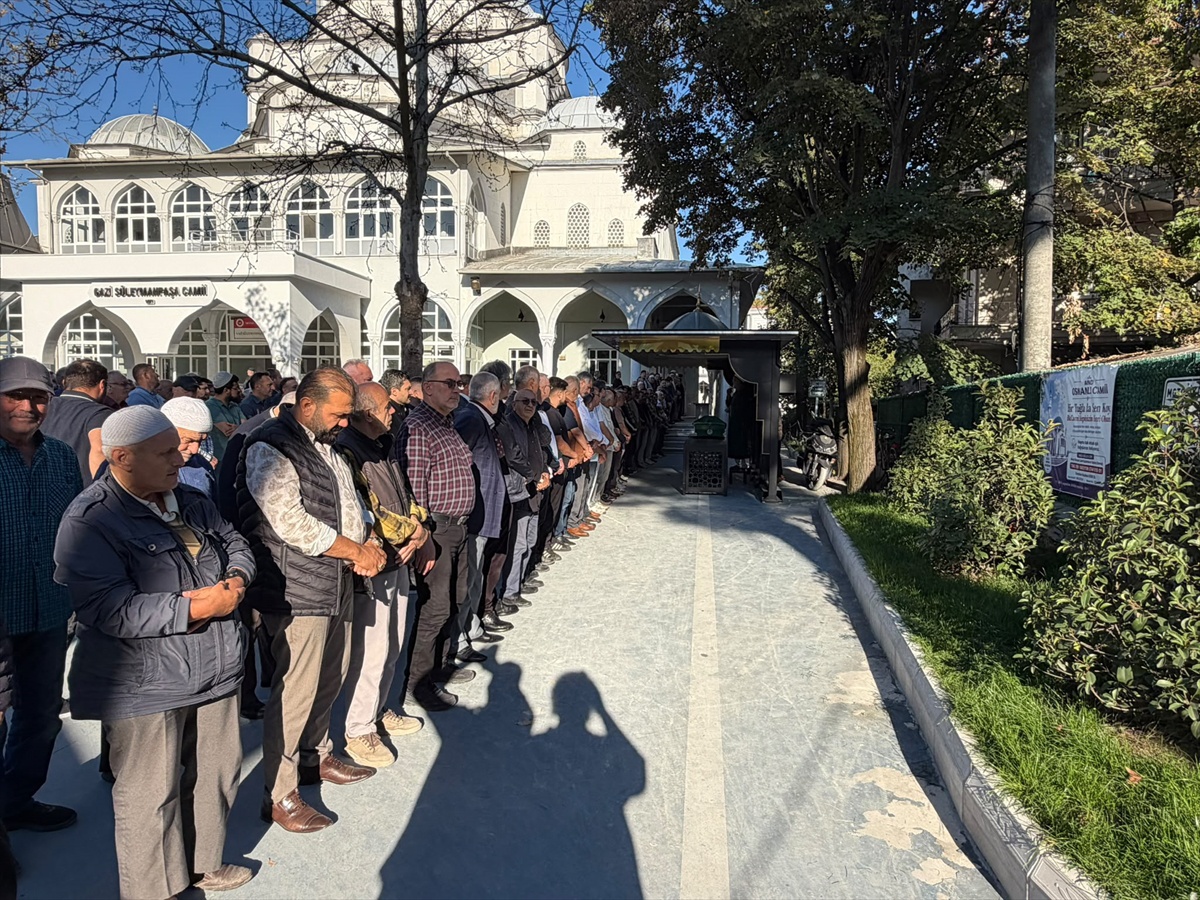 Sakarya Akyazı'da düşen öğretmen Ufuk Şekerci, 9 günlük yaşam mücadelesini kaybetti