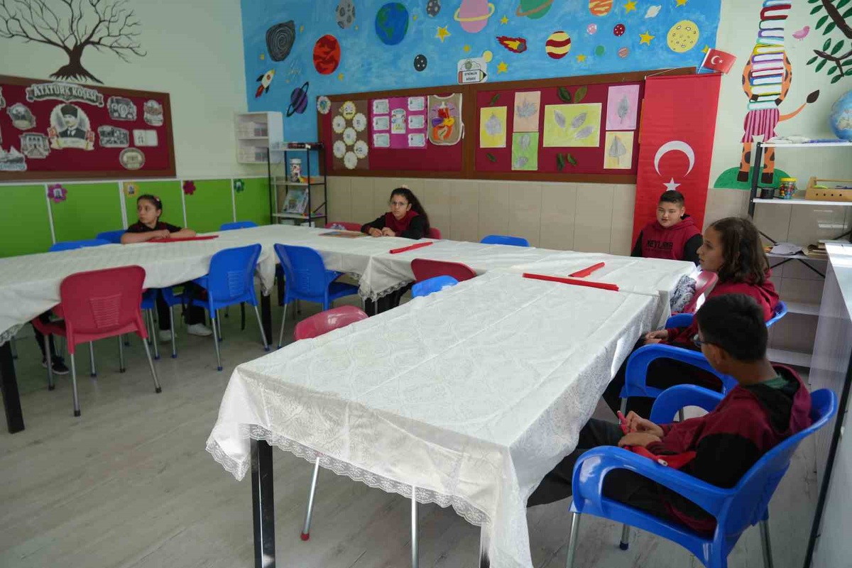 Şehit Burak Özkan’ın adı özel eğitim sınıfında yaşatılacak