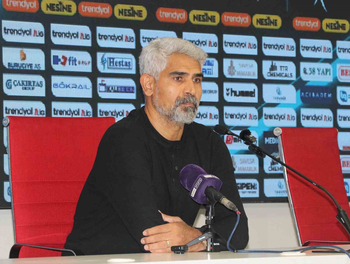 Sivasspor, Pendikspor'u 4-1 yenip evindeki galibiyet hasretini bitirdi