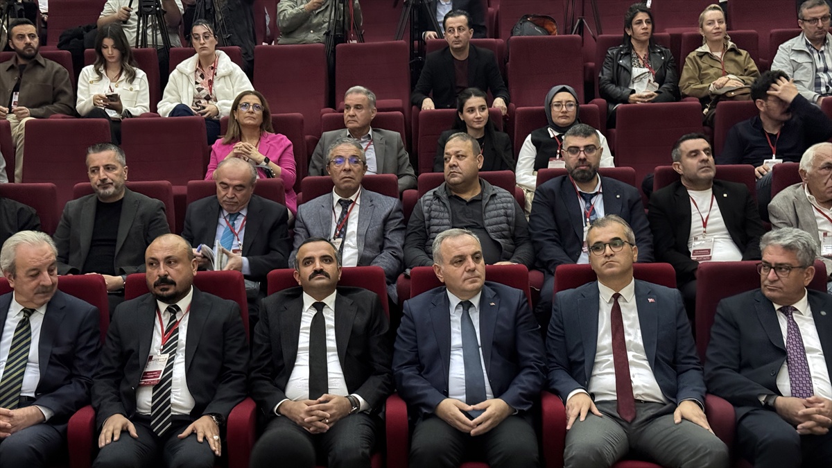 TMMOB'nin Kayseri Deprem Paneli ve Çalıştayı Erciyes Üniversitesi'nde başladı