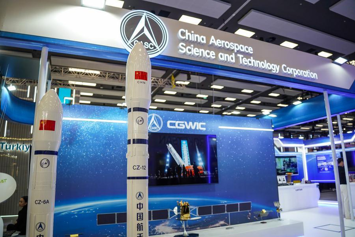 Yang Liwei, Pakistanlı astronotun Çin uzay istasyonunda uçuş yapacağını söyledi