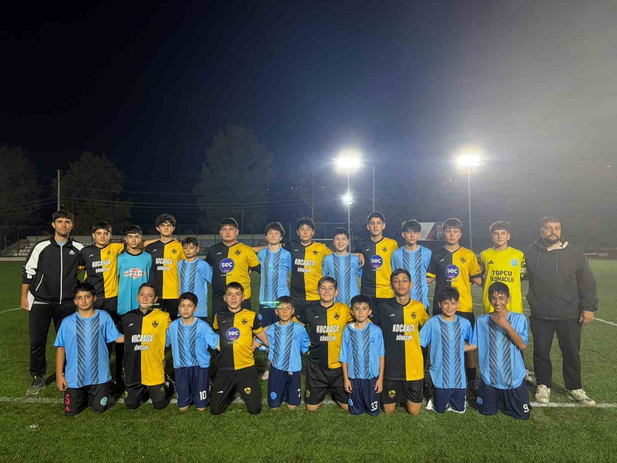 1299 Bilecik Spor Kulübü, U14 hazırlık maçında Kurşunlu Spor'u 4-2 mağlup etti