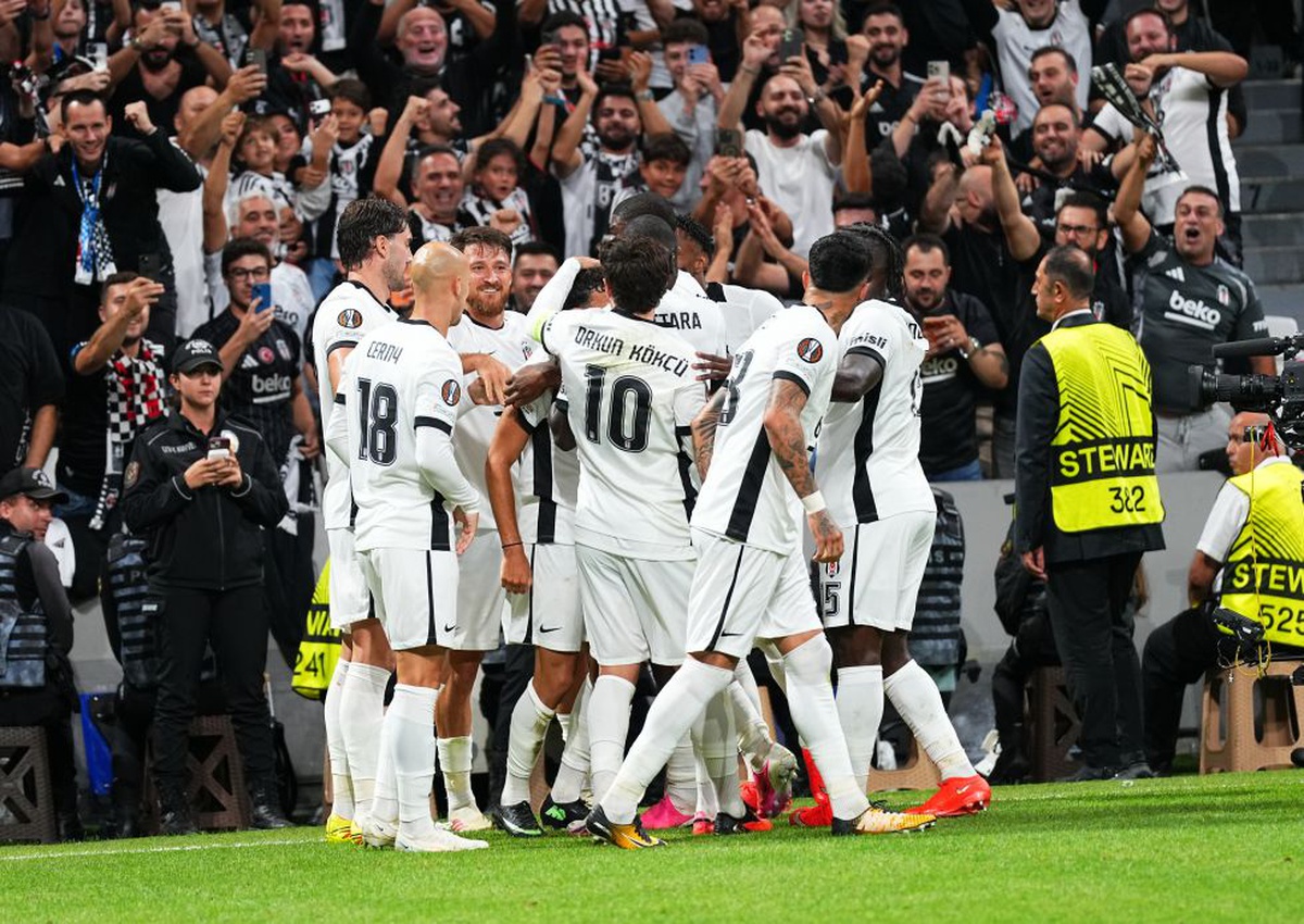 Beşiktaş, Kocaelispor maçıyla 29 günde 8 maçlık fikstüre giriyor.