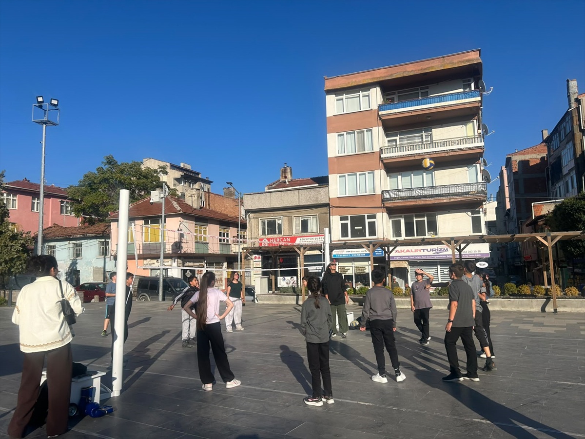 Bozüyük'te Amatör Spor Haftası etkinlikleri Cumhuriyet Meydanı'nda yapıldı