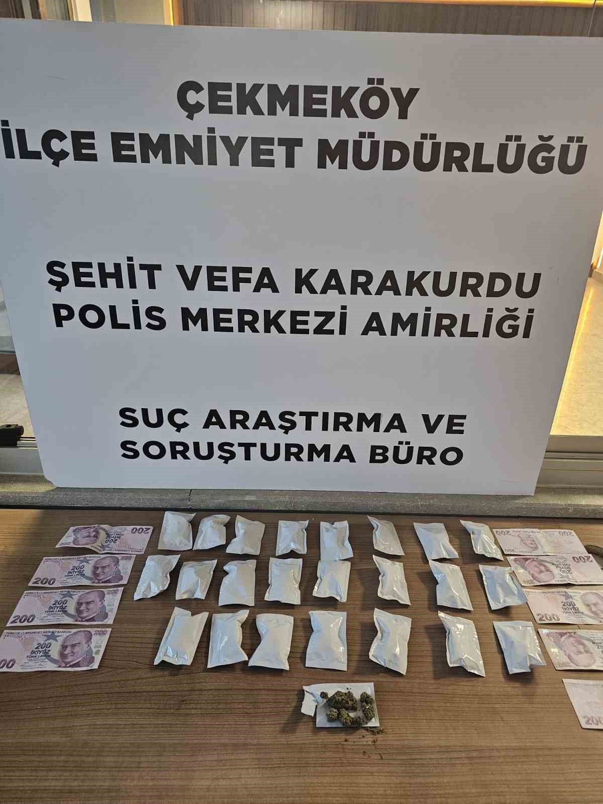 Çekmeköy'de otomobildeki gizli bölmede 127,2 gram marihuana ele geçirildi