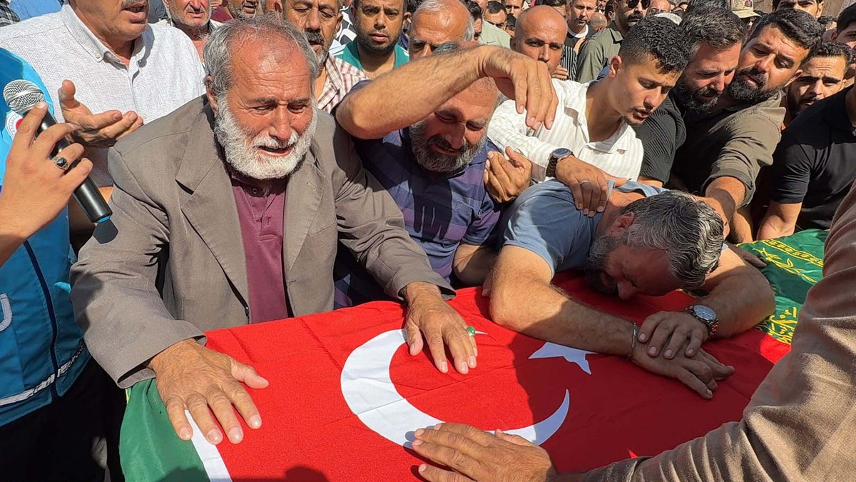 Girne'deki gemi kazasında ölen Mustafa Demir 40 gün sonra Reyhanlı'da defnedildi