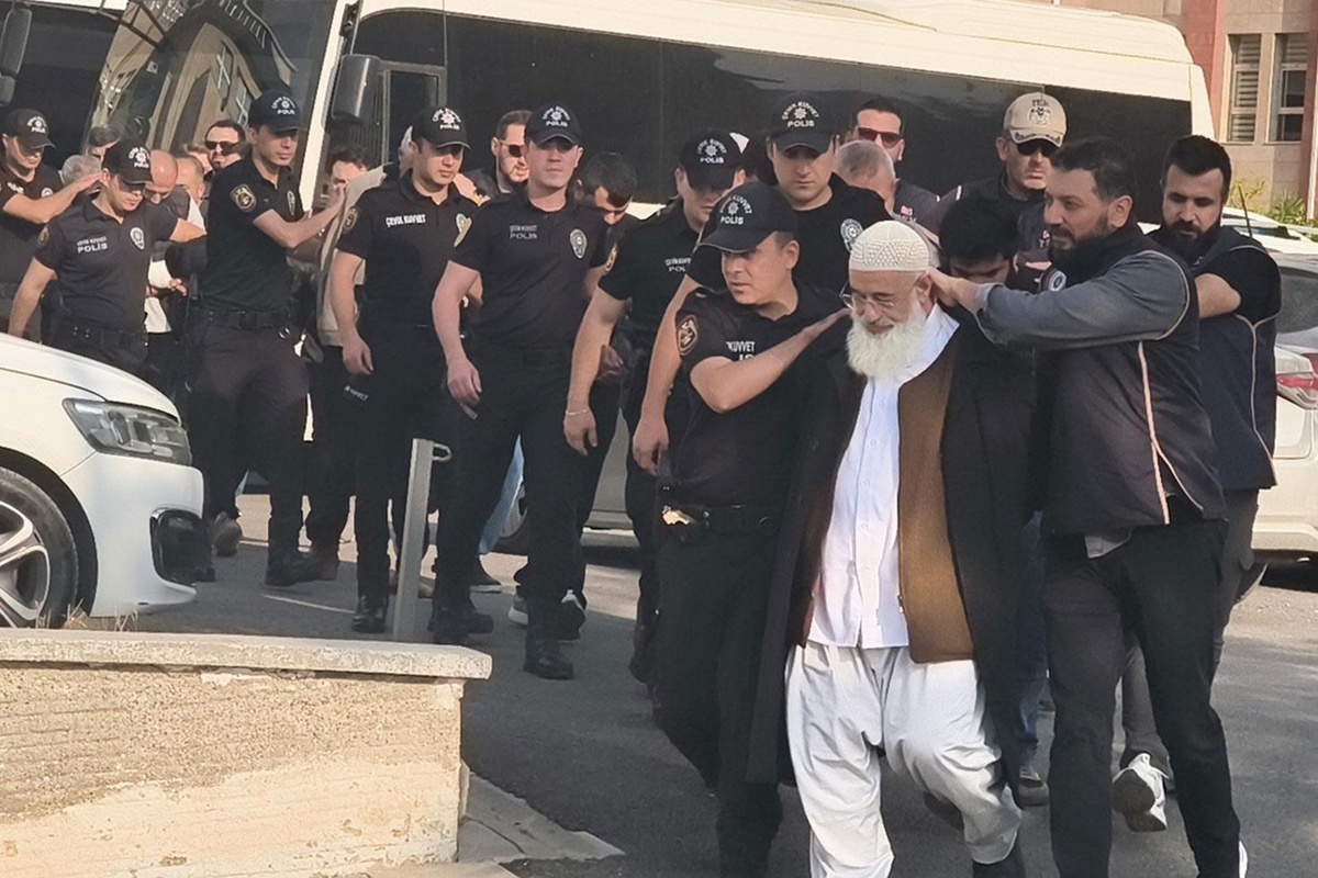 Kahramanmaraş merkezli 8 ilde DEAŞ operasyonunda 39 şüpheliden 22'si tutuklandı