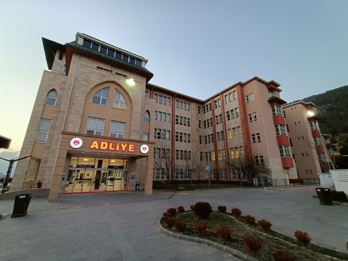 Kahramanmaraş'ta eşini öldüren sanık 18 yıl 4 ay hapis cezasına çarptırıldı