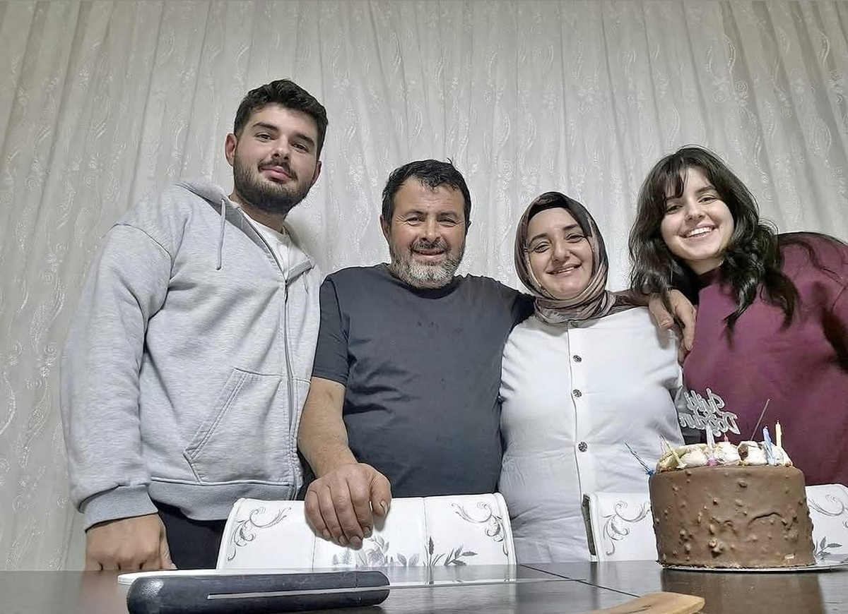 Maltepe'de yıkılan binada ölen İnan kardeşler Orhangazi'de son yolculuğa uğurlandı