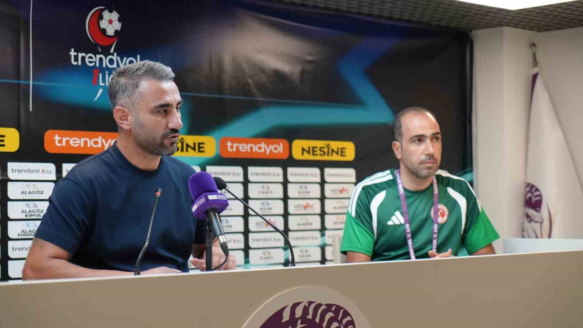 Selçuk Şahin, Batman Petrolspor'un Iğdır FK'ya 2-1 yenildiği maçta hakemi eleştirdi