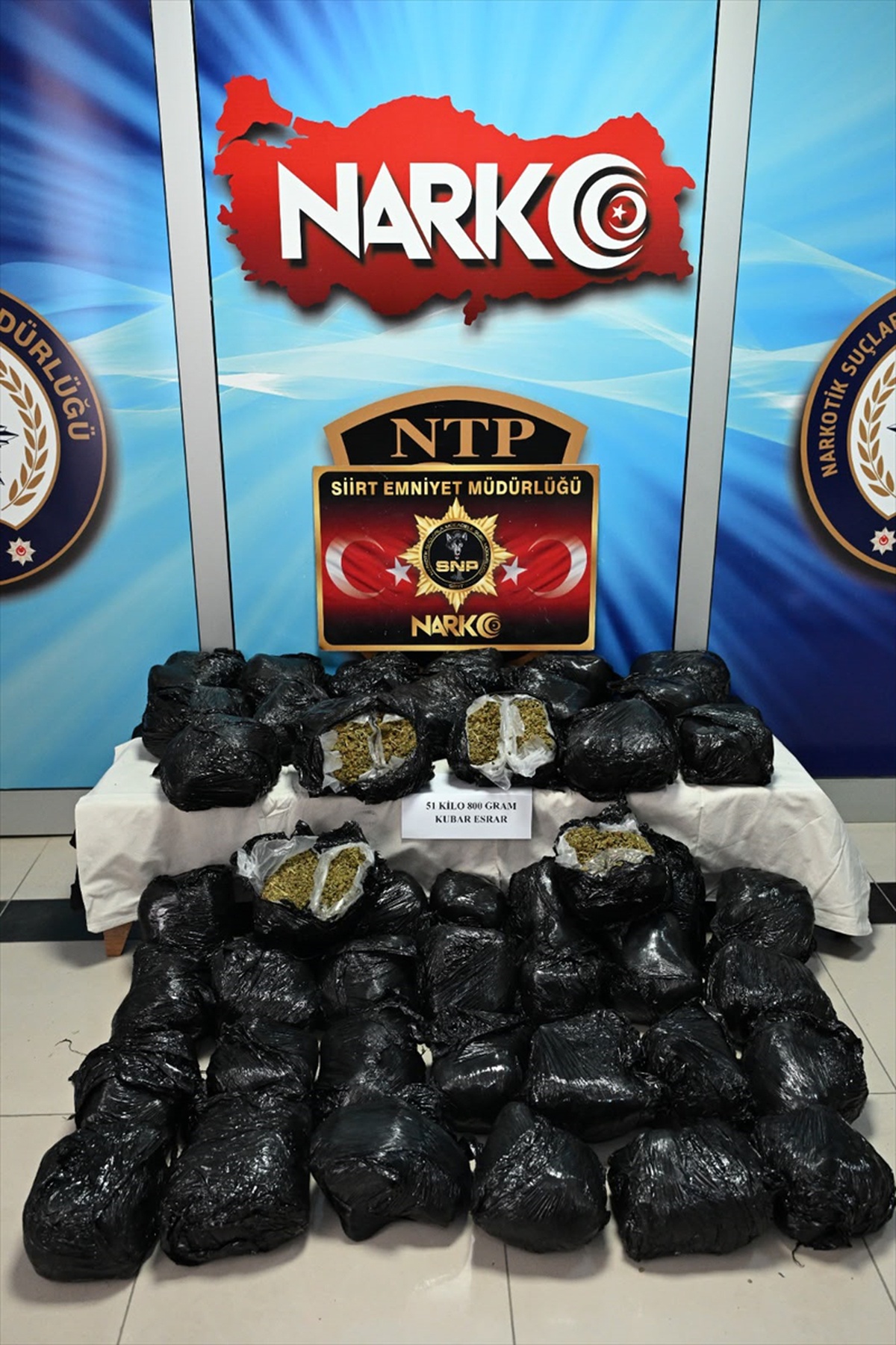 Siirt Baykan'da 51 kilo 800 gram esrarla yakalanan sürücü tutuklandı