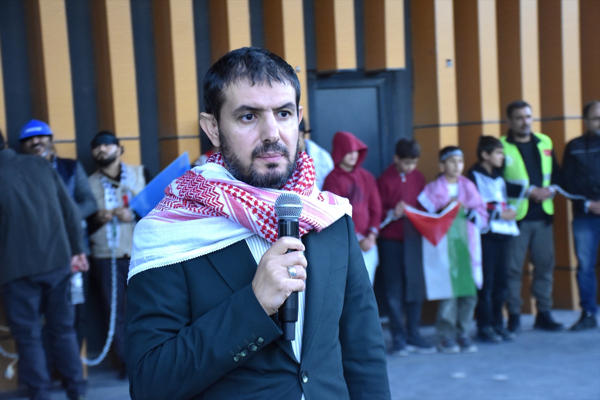 Van'da Filistin'e Destek Platformu öncülüğünde Aksa Tufanı Yürüyüşü düzenlendi