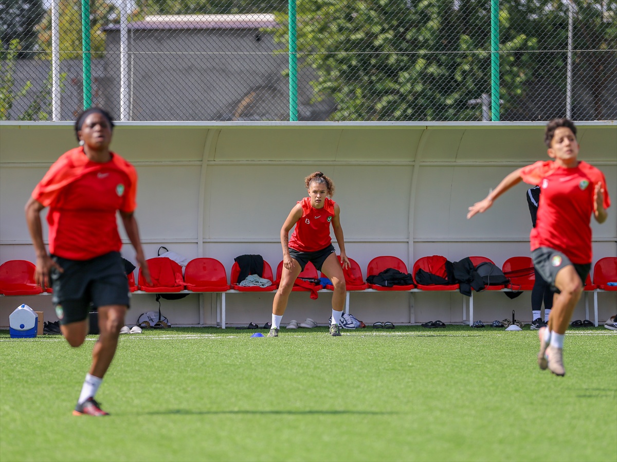 Amed Sportif Faaliyetler Kadın Futbol Takımı, şampiyonluk için FOMGET'i konuk edecek