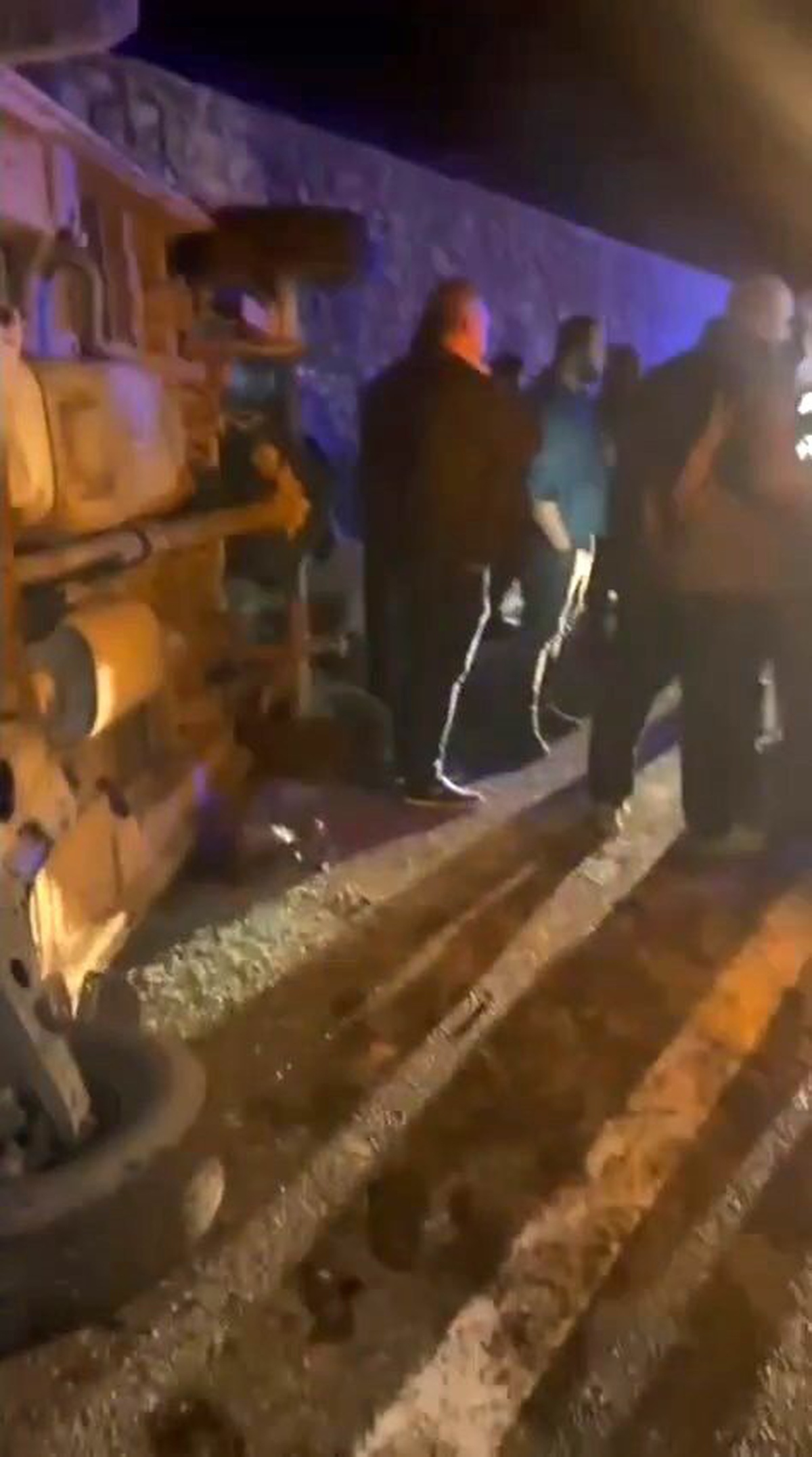 Batman-Hasankeyf kara yolunda yan yatan minibüsteki 6 yaralı hastaneye kaldırıldı