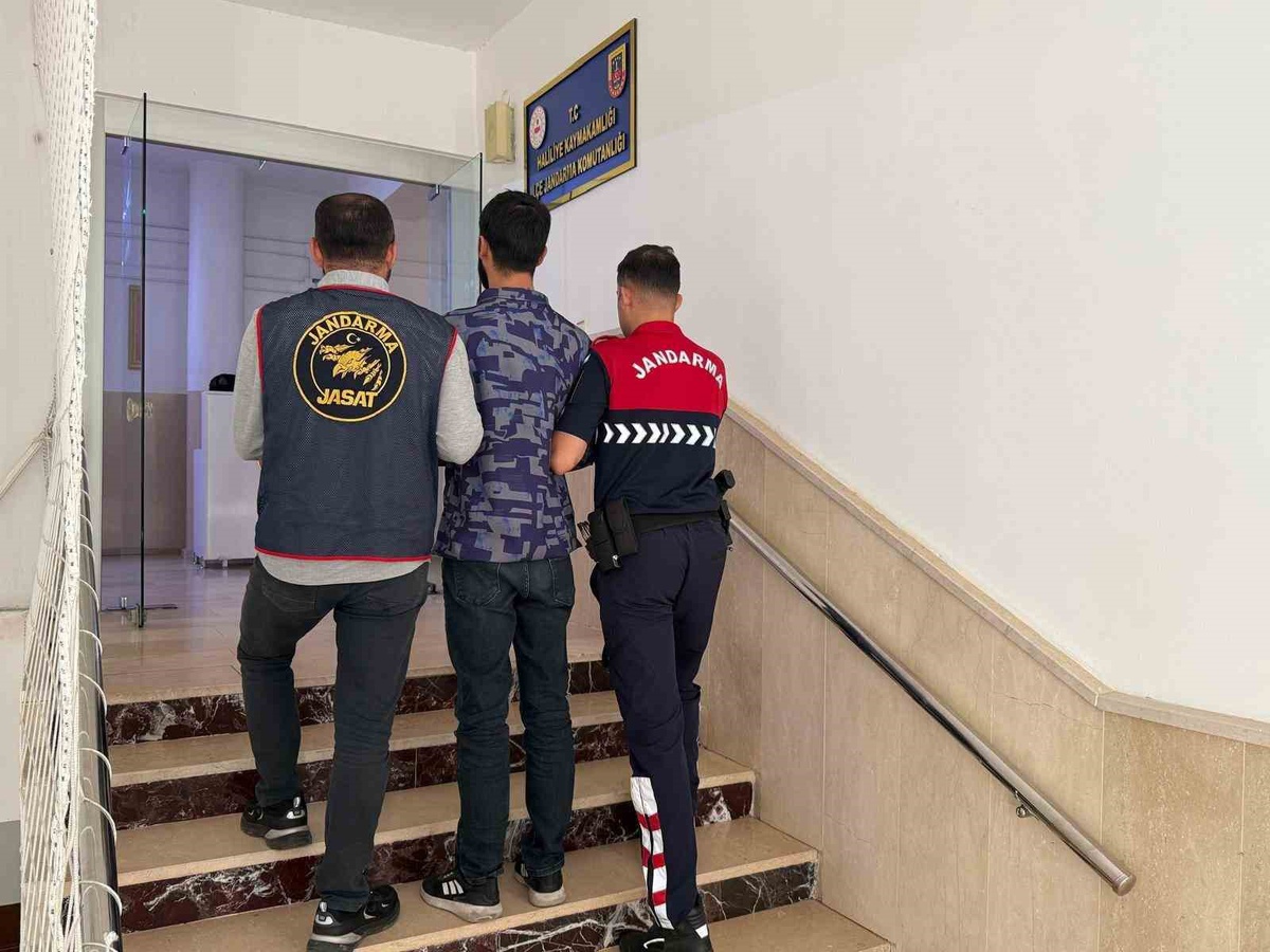 Bilişim yoluyla hırsızlıktan 5 yıl hapis cezası bulunan hükümlü Şanlıurfa'da yakalandı
