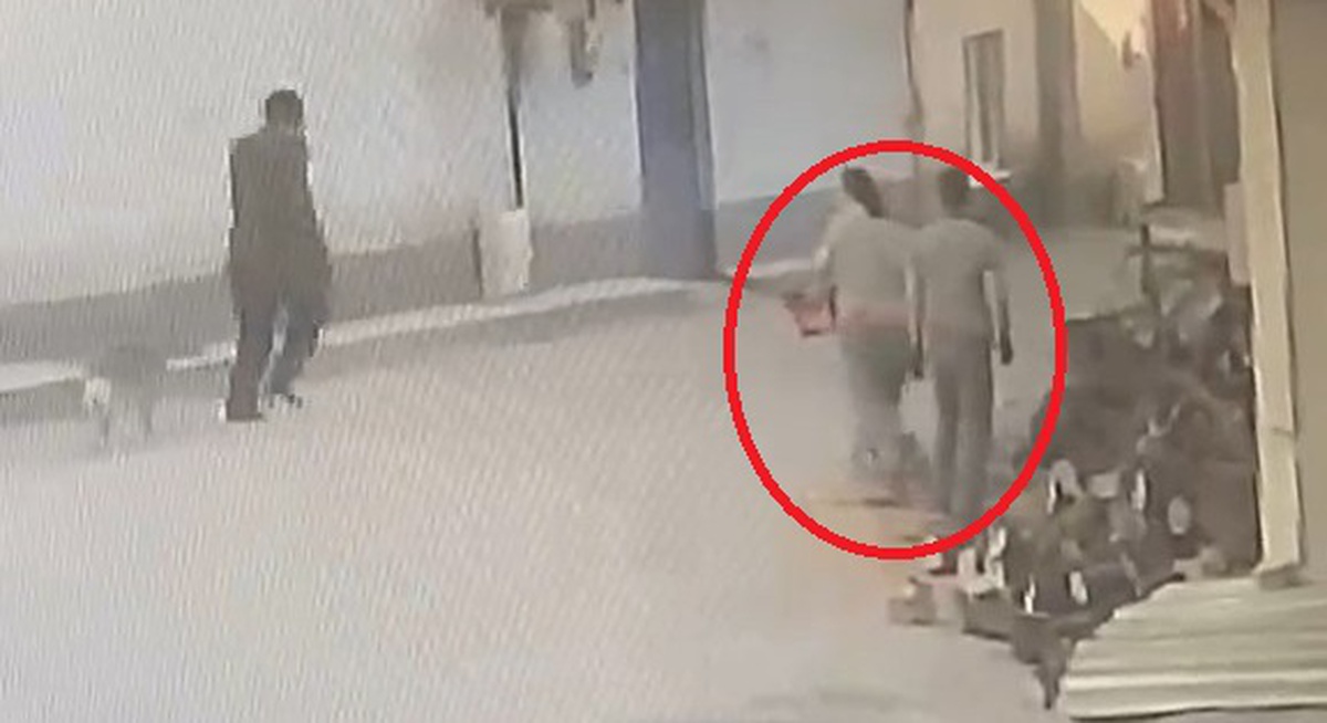 Bursa Orhangazi'de 76 yaşındaki adam, motorlu testereli kadından kaçarken düştü