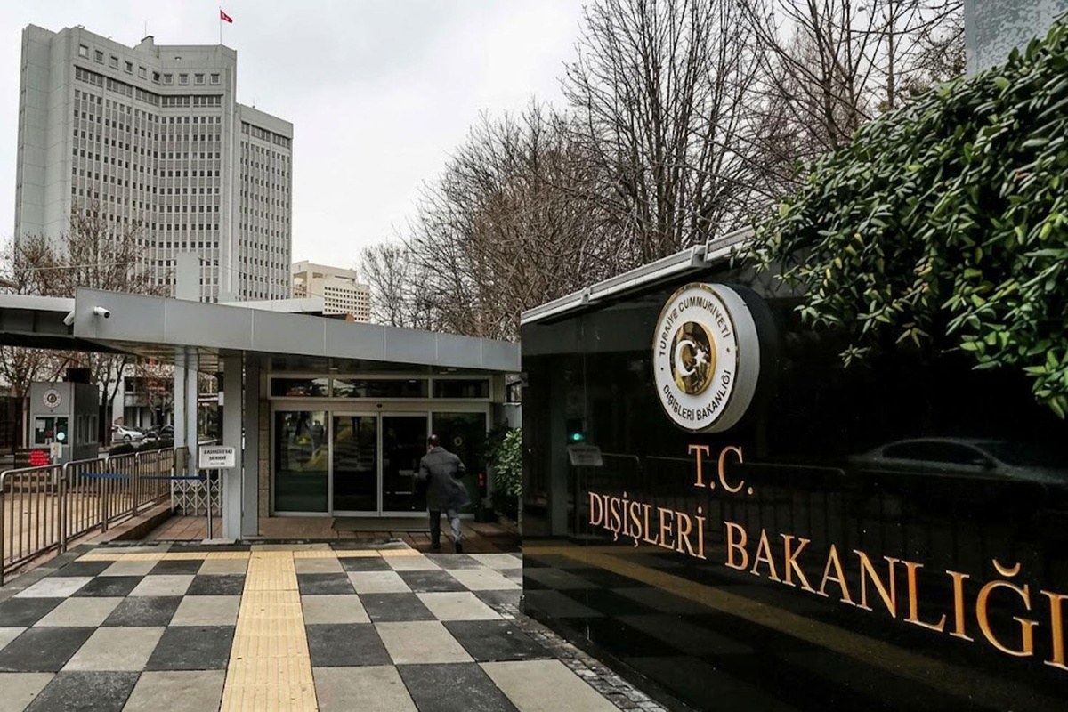 Dışişleri Bakanlığı, Husilerin Riyad’daki havalimanına saldırısını en güçlü şekilde kınadı