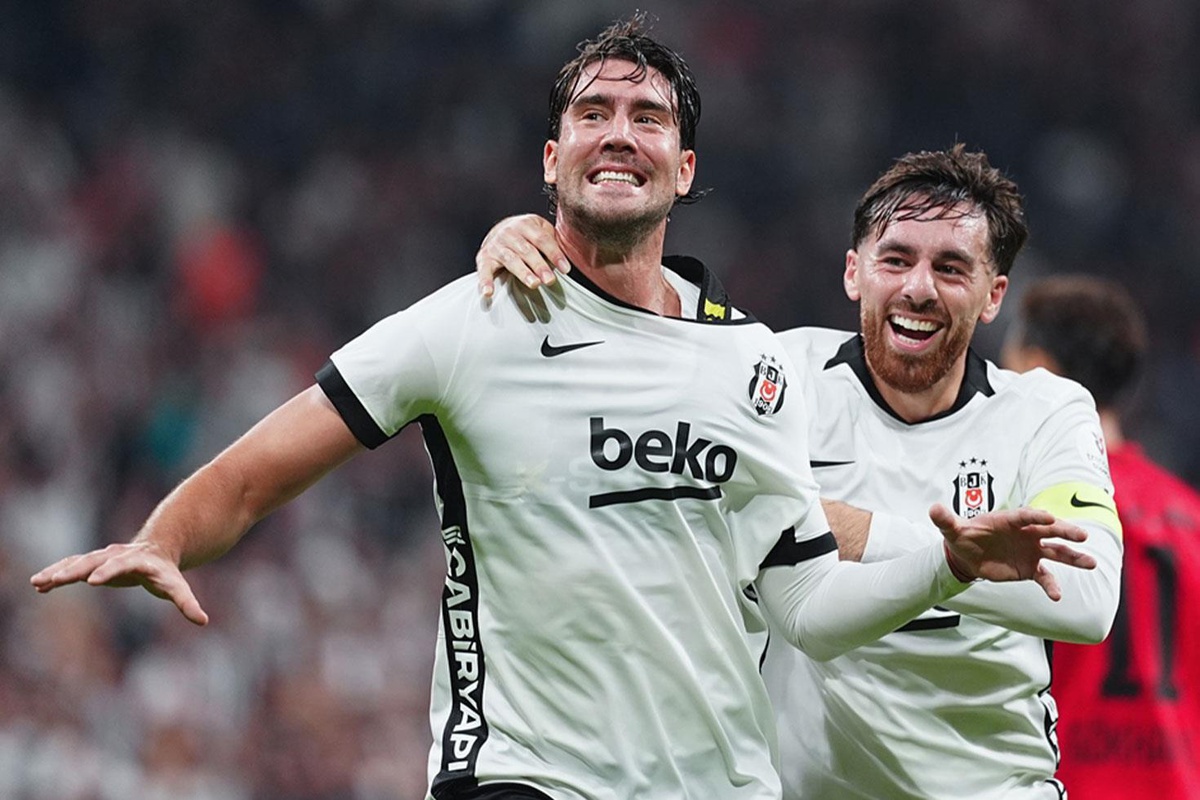 Dusan Vlahovic, Beşiktaş tarihine geçti