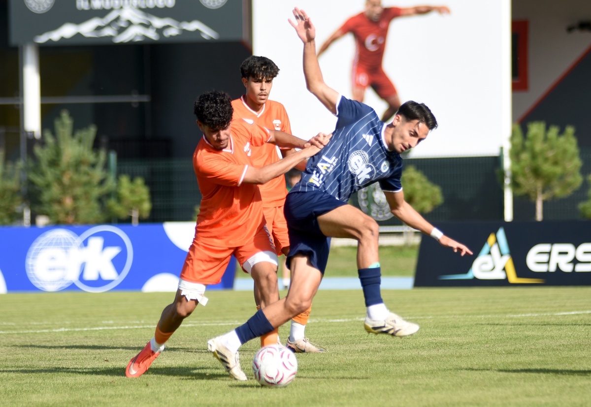 Erciyes 38 FK, 3'üncü Lig'de evinde Adanaspor'u 6-1 mağlup etti