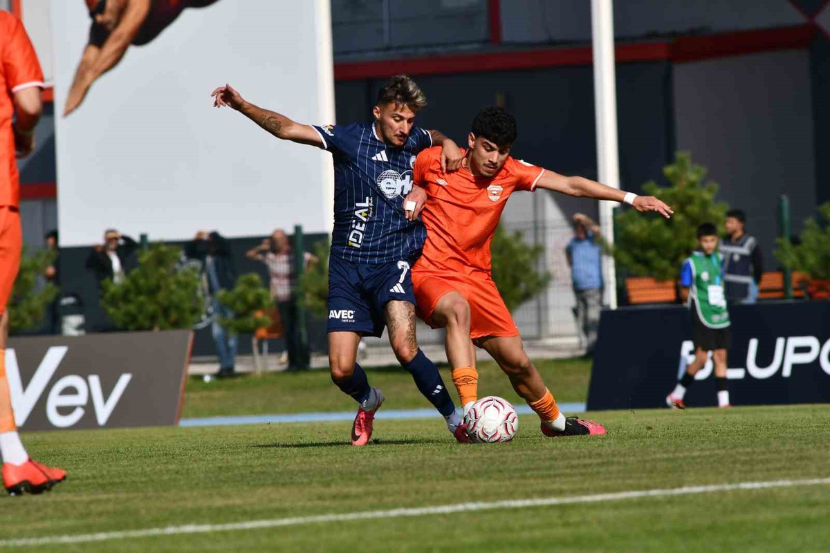 Erciyes 38 FSK, TFF 3. Lig 3. Grup 6. haftada evinde Adanaspor'u 6-1 yendi