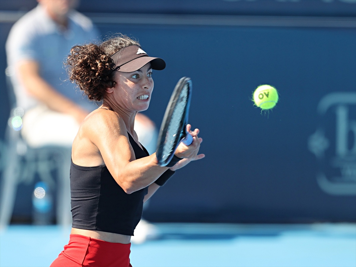 Milli tenisçi Ayla Aksu, Samsun Açık WTA 125 finalinde rakibini 2-1 yendi