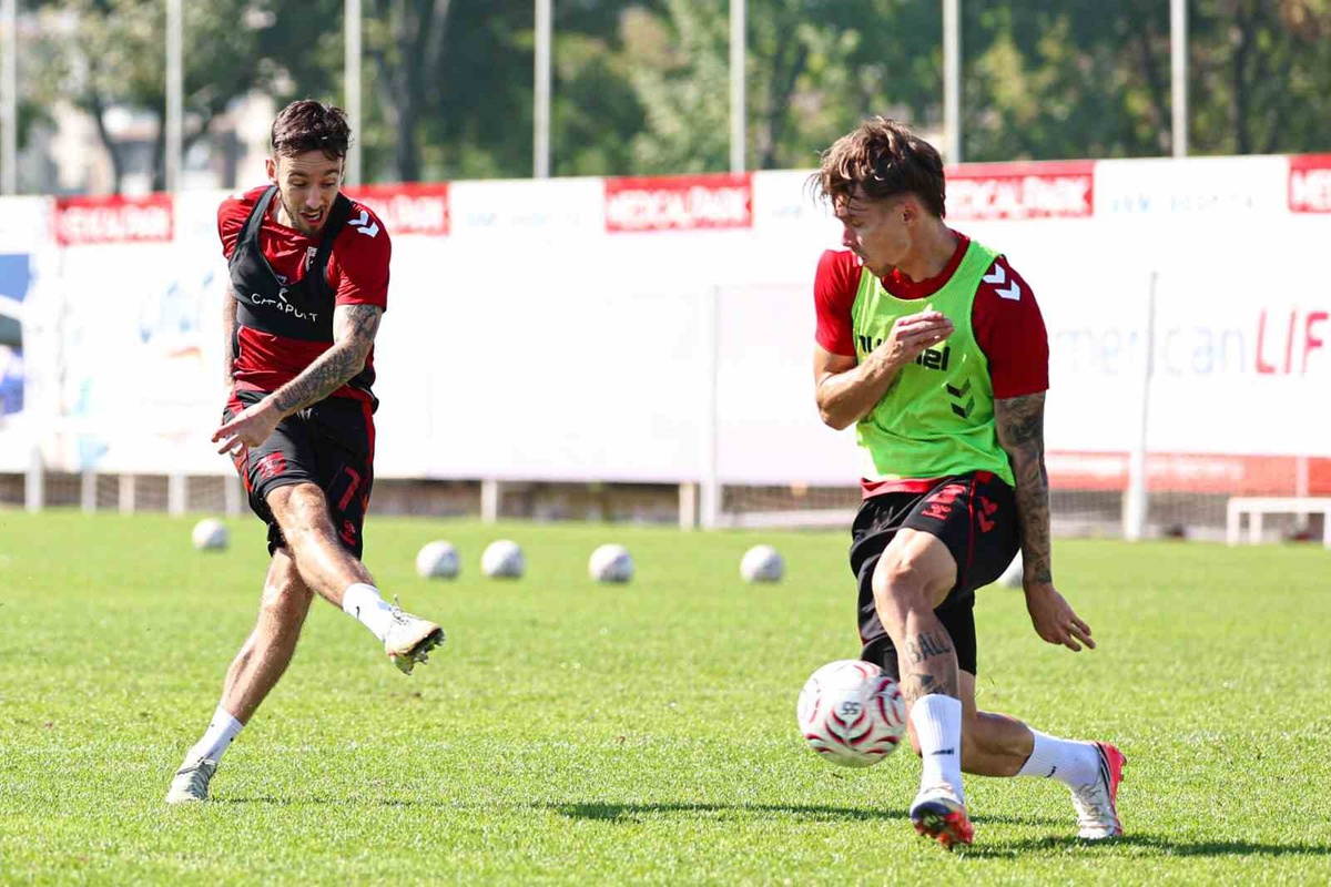 Samsunspor, 18 Ekim Pazar günü Kasımpaşa ile oynayacağı maçın hazırlıklarına başladı