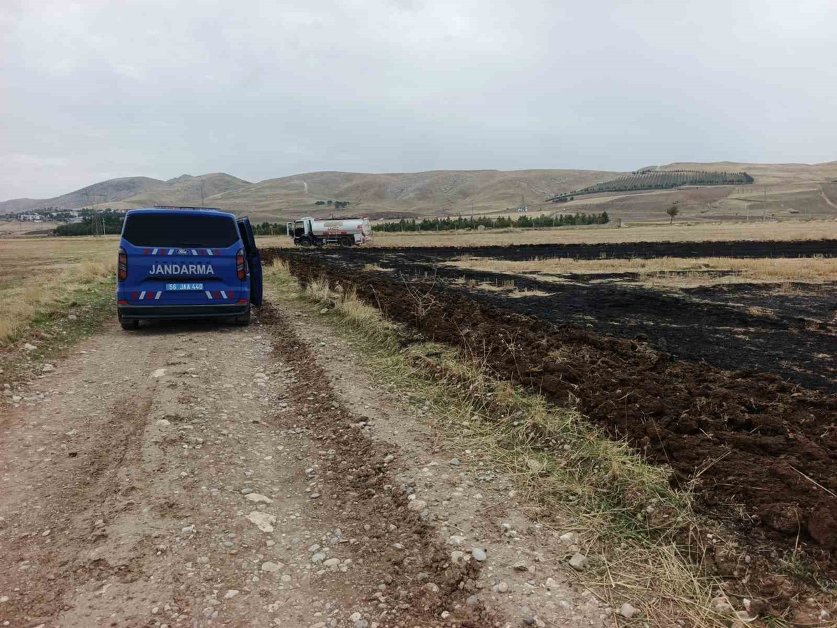 Siirt Kurtalan'da anız yakan çiftçiye para cezası kesildi, adli işlem başlatıldı