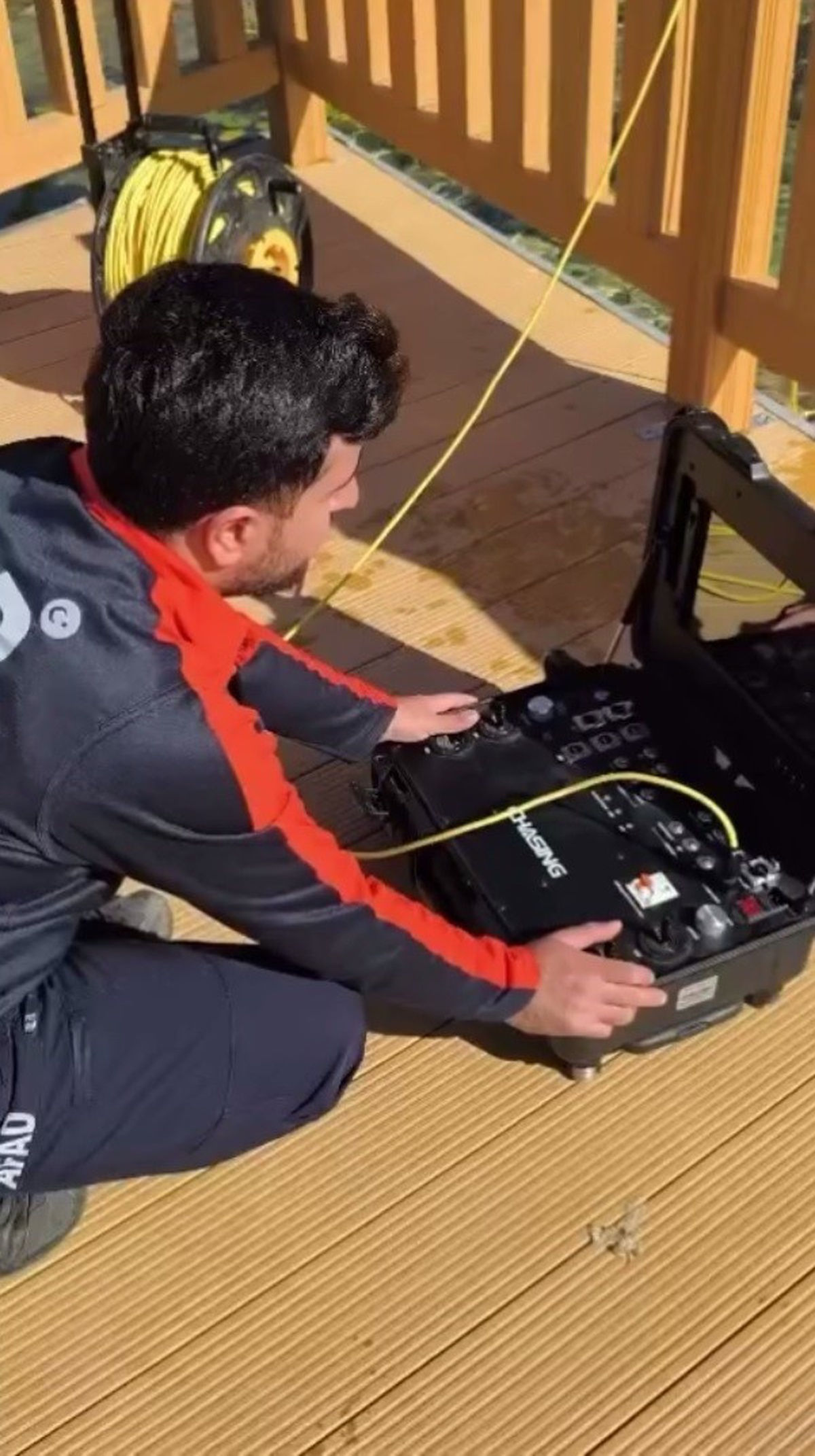 Şırnak AFAD, yeni nesil su altı dronunu arama-kurtarma için havuzda test etti