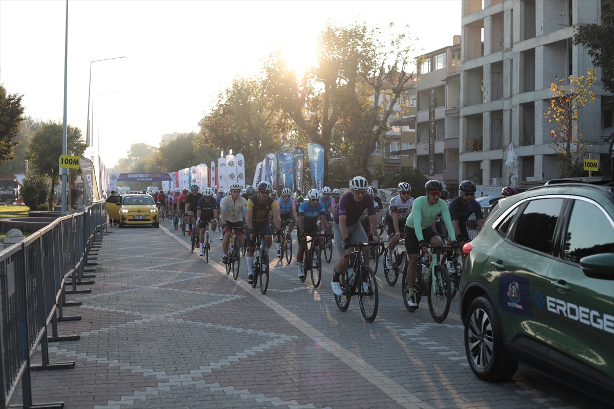 Yalova'da Gran Fondo 2026 bisiklet yarışı 80 ve 58 kilometrelik parkurlarda yapıldı