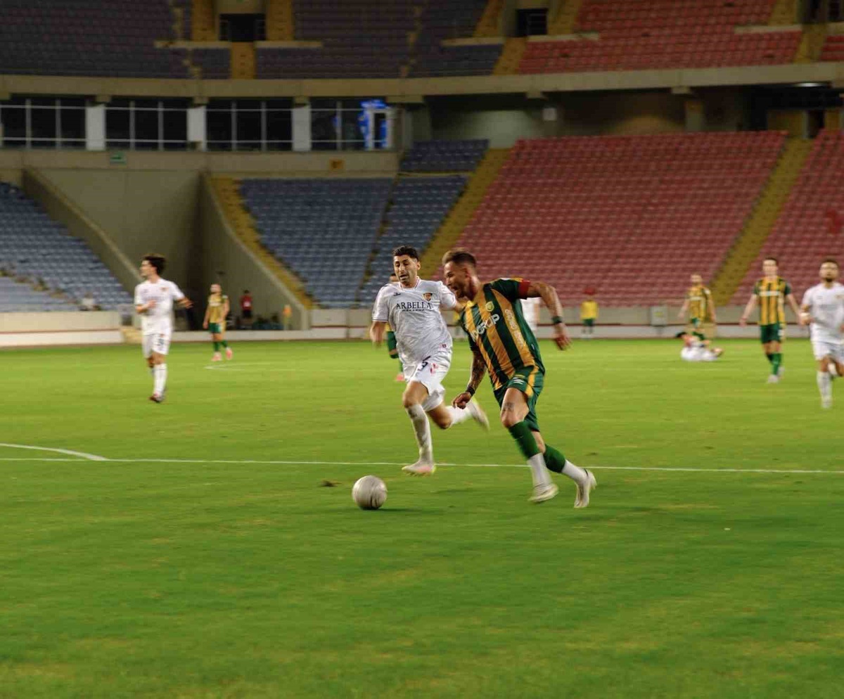 1-0'lık galibiyet dönüşünde Osmaniyespor otobüsünde camlar taşlı saldırıyla kırıldı