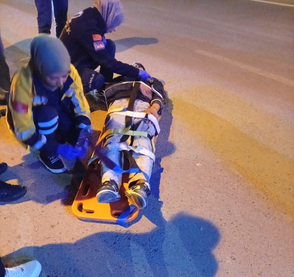 Adıyaman Gölbaşı'nda motosiklet devrildi, sürücü yaralanıp hastaneye kaldırıldı