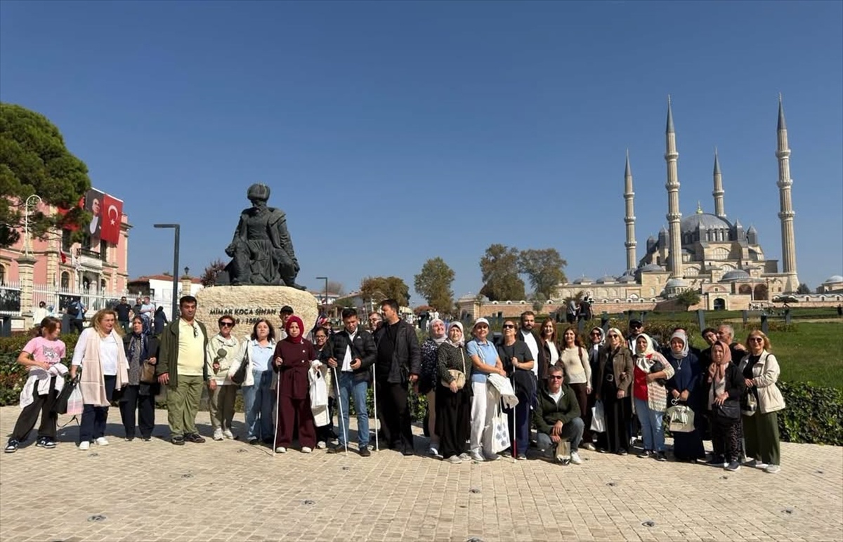 Anadoluyuz Biz Projesi ile İstanbul'dan gelen görme engelliler Edirne'yi gezdi