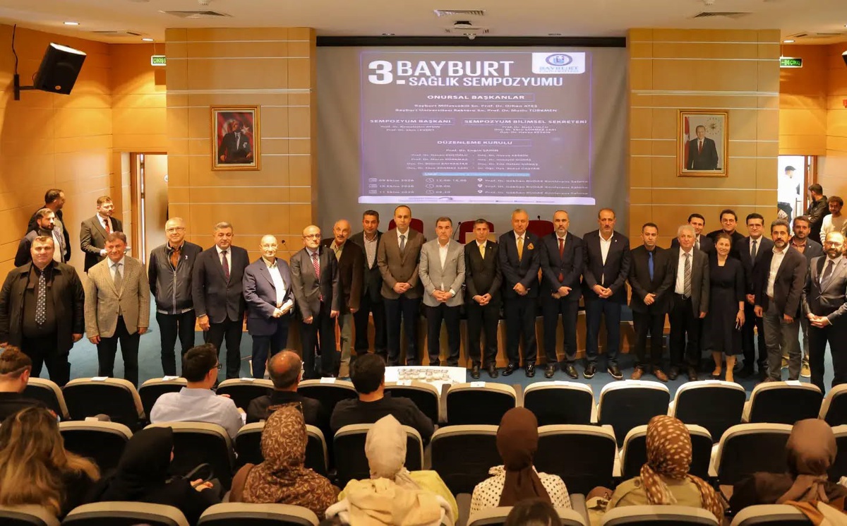 Bayburt Üniversitesi'nde 3 gün süren 3. Bayburt Sağlık Sempozyumu sona erdi