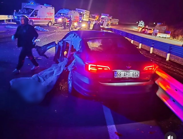 Bingöl Genç'de otomobil bariyere çarptı; 2 ölü, 2 yaralı